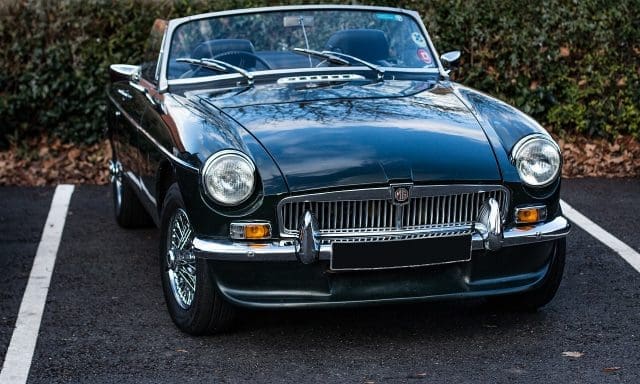 A classy ride-guide: the MG MGB