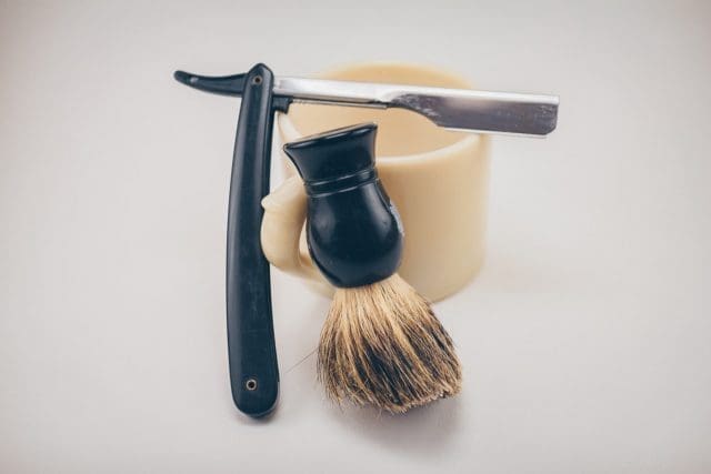 Shavette vs Safety Razor: What's the Difference?