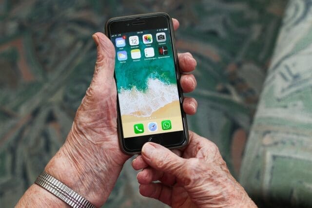 What is the Best Smartphone for Seniors?