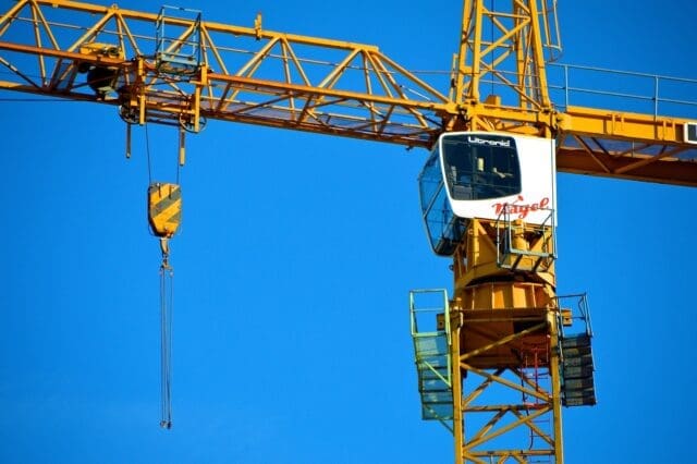 Crane Safety: An Operational Checklist for Crane Usage