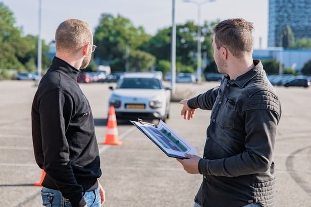 Why should I become a driving instructor?